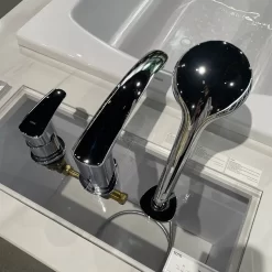 Vòi xả bồn tắm TOTO TBG09305AA nóng lạnh kèm tay sen 20 Vòi xả bồn tắm TOTO TBG09305AA nóng lạnh kèm tay sen