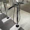 Vòi xả bồn tắm TOTO TBG09306AA TBN01105B đặt sàn nóng lạnh (kèm đế) 2 Vòi xả bồn tắm TOTO TBG09306AA TBN01105B đặt sàn nóng lạnh (kèm đế)