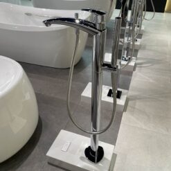 Vòi xả bồn tắm TOTO TBG09306AA TBN01105B đặt sàn nóng lạnh (kèm đế) 13 Vòi xả bồn tắm TOTO TBG09306AA TBN01105B đặt sàn nóng lạnh (kèm đế)