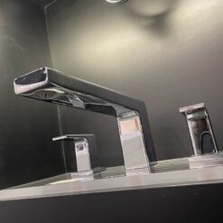 Vòi xả bồn tắm TOTO TBG10201B nóng lạnh