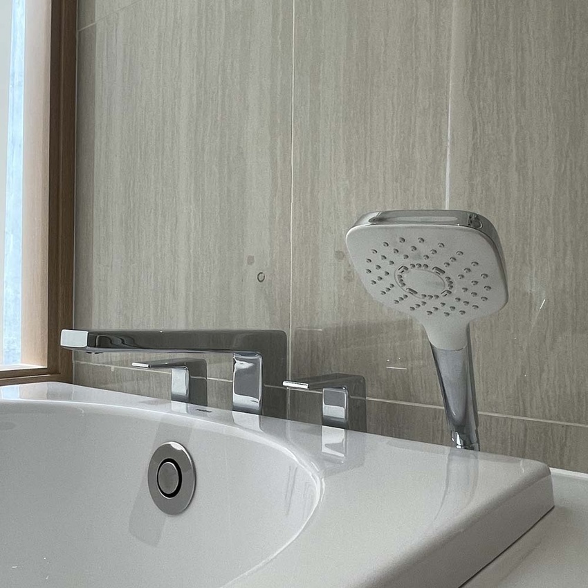 Chi tiết vòi xả bồn TOTO TBG10202A - SKU: TBG10202A Chi tiết vòi xả bồn TOTO TBG10202A nóng lạnh kèm tay sen - SKU: TBG10202A