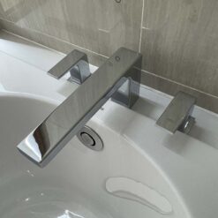 Vòi xả bồn tắm TOTO TBG10202A nóng lạnh kèm tay sen 12 Vòi xả bồn tắm TOTO TBG10202A nóng lạnh kèm tay sen