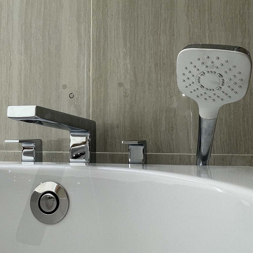 Vòi xả bồn TOTO TBG10202A tay sen - SKU: TBG10202A Vòi xả bồn TOTO TBG10202A với tay sen tiện lợi - SKU: TBG10202A