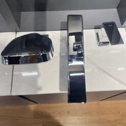 Vòi xả bồn tắm TOTO TBG10305AA nóng lạnh kèm tay sen