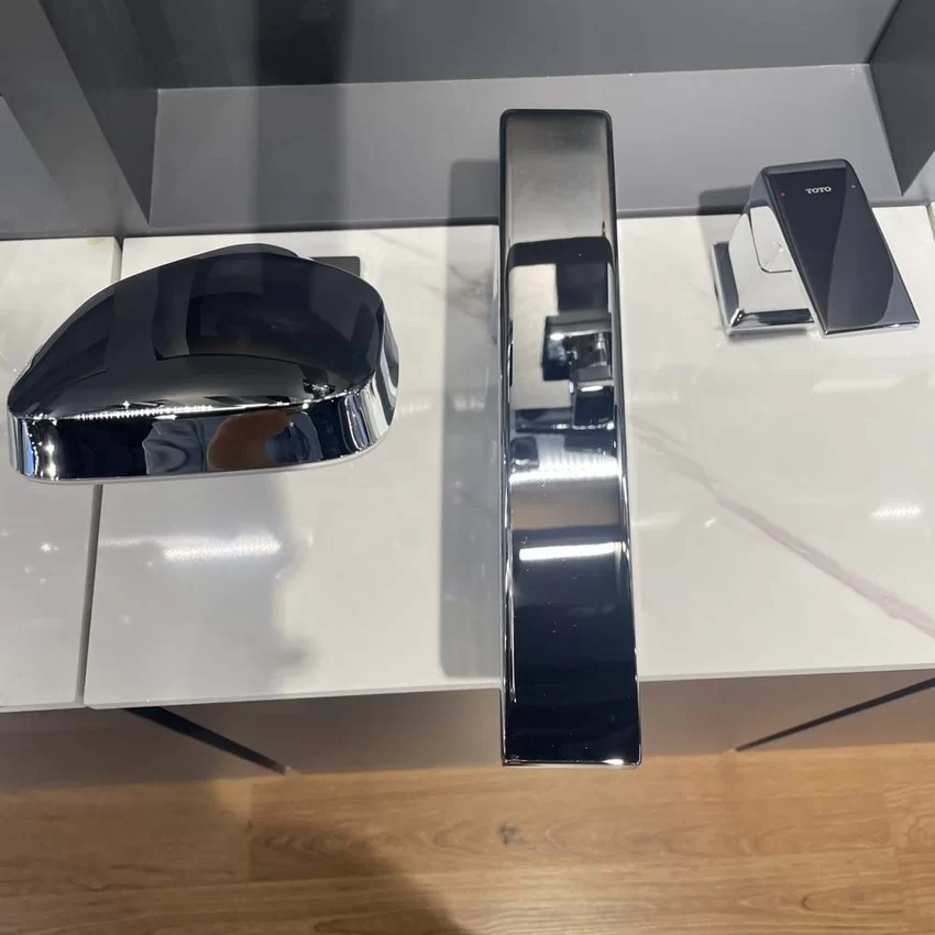 Vòi xả bồn tắm sang trọng Vòi xả bồn tắm TOTO TBG10305AA sang trọng