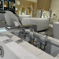 Vòi xả bồn tắm TOTO TBG10305AA nóng lạnh kèm tay sen