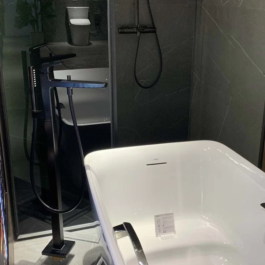 Thiết kế hiện đại của Vòi xả bồn tắm TOTO TBG10306AA Thiết kế hiện đại của Vòi xả bồn tắm TOTO TBG10306AA