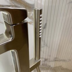 Vòi xả bồn tắm TOTO TBG10306AA đặt sàn nóng lạnh