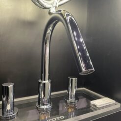 Vòi xả bồn tắm TOTO TBG11201B nóng lạnh