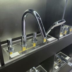 Vòi xả bồn tắm TOTO TBG11202A nóng lạnh kèm tay sen