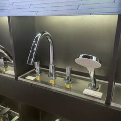 Vòi xả bồn tắm TOTO TBG11202A nóng lạnh kèm tay sen