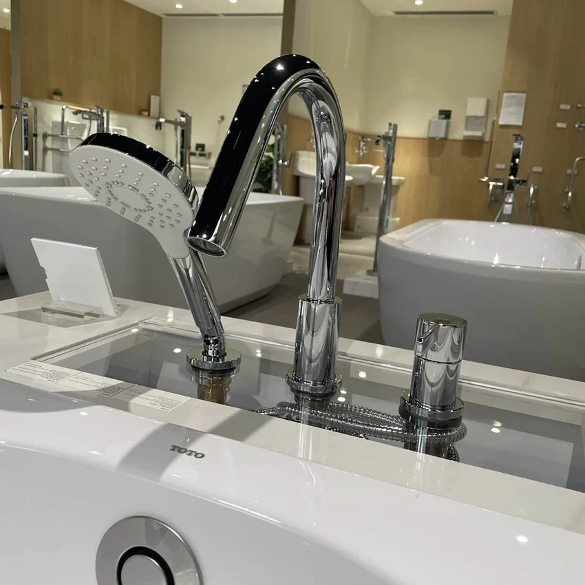Vòi xả bồn tắm TOTO TBG11305AA nóng lạnh kèm tay sen 25 Mua hàng tại Hải Yến Home