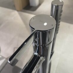 Vòi xả bồn tắm TOTO TBG11306AA đặt sàn nóng lạnh