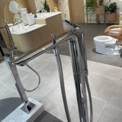 Vòi xả bồn tắm TOTO TBP03301AA đặt sàn nóng lạnh 24 Vòi xả bồn tắm TOTO TBP03301AA đặt sàn nóng lạnh