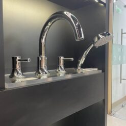 Vòi xả bồn tắm TOTO TBS02202BA nóng lạnh kèm tay sen 17 Vòi xả bồn tắm TOTO TBS02202BA nóng lạnh kèm tay sen