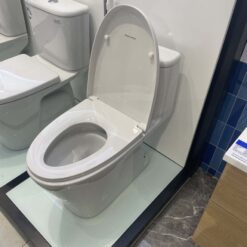 Bồn cầu 1 khối American Standard VF-1863 (VF1863) nắp êm dòng Loven