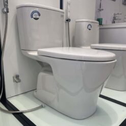 Bồn cầu 2 khối American Standard VF-2162 (VF2162) nắp êm dòng Loven