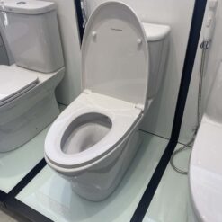 Bồn cầu 2 khối American Standard VF-2162 (VF2162) nắp êm dòng Loven