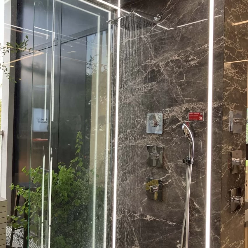 Đầu sen tắm phun mưa American Standard 250mm FFASS038 19 Đầu sen tắm phun mưa American Standard FFASS038 tiện ích cho mọi ngôi nhà