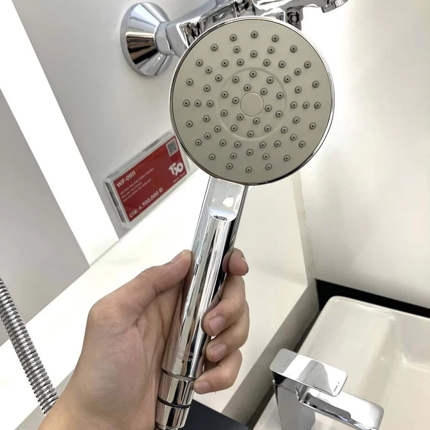 Sen tắm nóng lạnh American Standard WF-3913 mã WF-3913 Sen tắm nóng lạnh American Standard WF-3913 chi tiết vòi