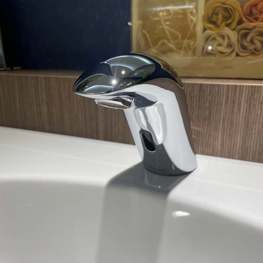 Vòi chậu lavabo cảm ứng nước lạnh Caesar A910 - SKU A910 Vòi chậu lavabo cảm ứng nước lạnh Caesar A910