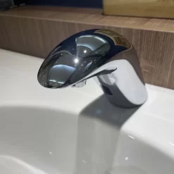 Vòi chậu lavabo cảm ứng nước lạnh Caesar A910 18 Vòi chậu lavabo cảm ứng nước lạnh Caesar A910
