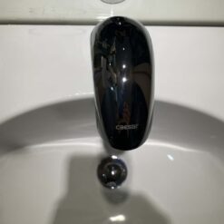 Vòi chậu lavabo cảm ứng nước lạnh Caesar A911