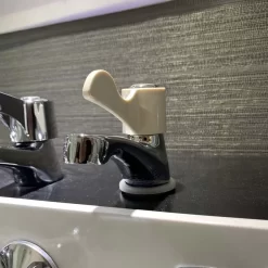 Vòi chậu lavabo lạnh Caesar B027C 17 Vòi chậu lavabo lạnh Caesar B027C