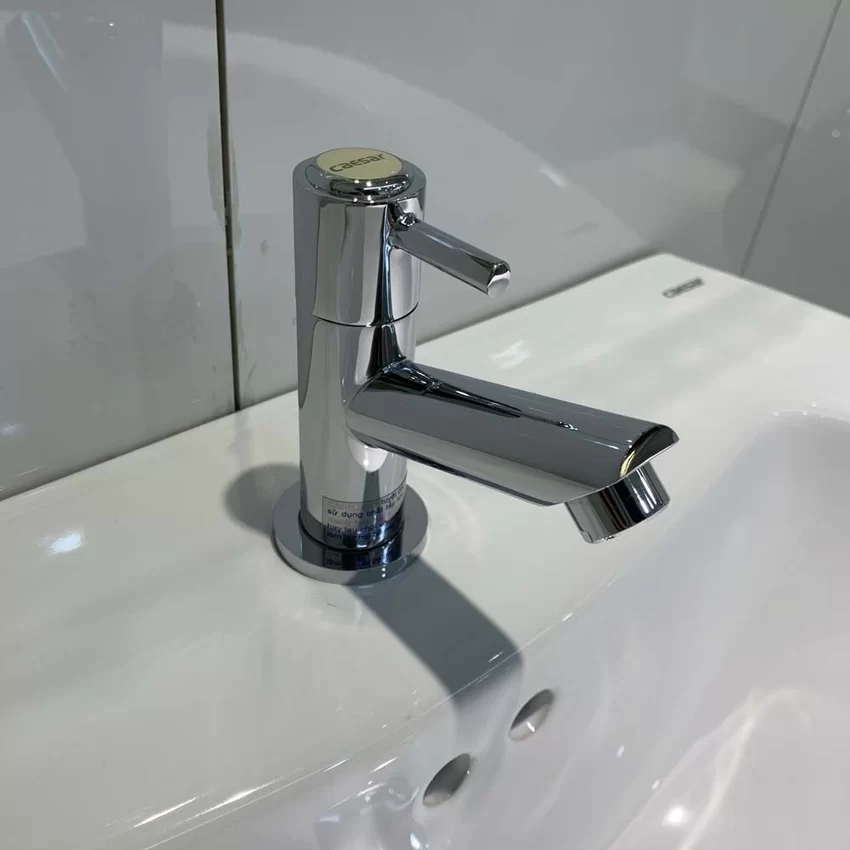 Vòi chậu lavabo lạnh Caesar B040C Vòi chậu lavabo lạnh Caesar B040C