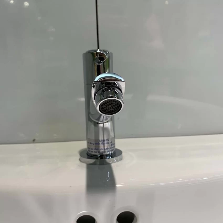 Vòi chậu lavabo lạnh Caesar B040C 11 Vòi chậu lavabo lạnh Caesar B040C