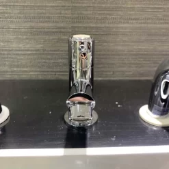 Vòi chậu lavabo lạnh Caesar B040C 23 Vòi chậu lavabo lạnh Caesar B040C