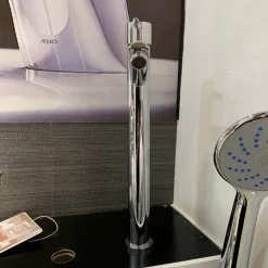 Vòi chậu lavabo lạnh Caesar B041CU