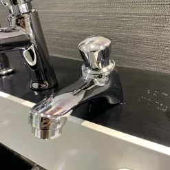Vòi chậu lavabo lạnh Caesar B053CU