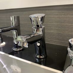 Vòi chậu lavabo lạnh Caesar B054CU