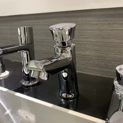 Vòi chậu lavabo lạnh Caesar B054CU