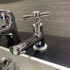 Vòi chậu lavabo lạnh Caesar B065C