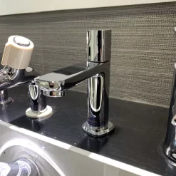 Vòi chậu lavabo lạnh Caesar B076C 9 Vòi chậu lavabo lạnh Caesar B076C