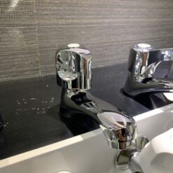 Vòi chậu lavabo lạnh Caesar B105C