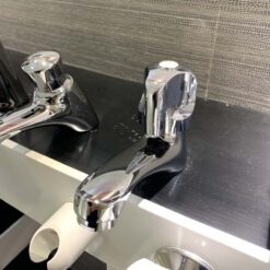 Vòi chậu lavabo lạnh Caesar B105C