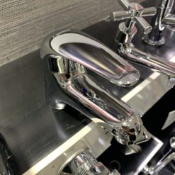 Vòi chậu lavabo lạnh Caesar B109C