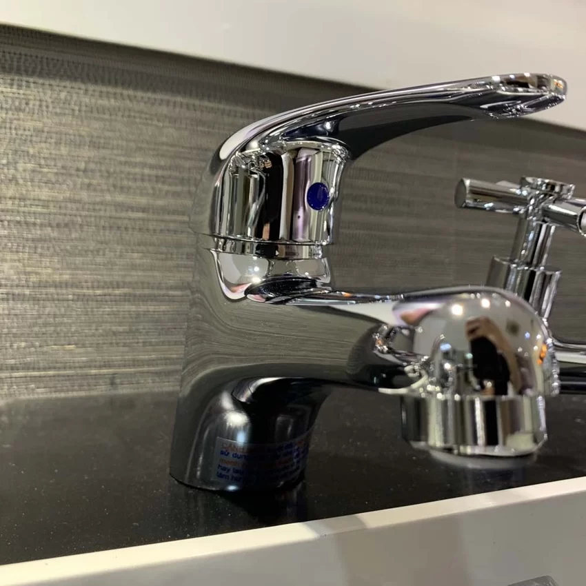 Vòi chậu lavabo lạnh Caesar B109CU Vòi chậu lavabo lạnh Caesar B109CU