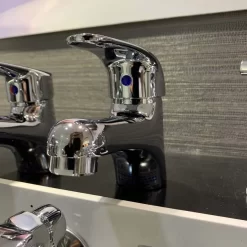 Vòi chậu lavabo lạnh Caesar B109CU 11 Vòi chậu lavabo lạnh Caesar B109CU