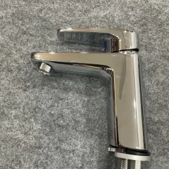 Vòi chậu lavabo lạnh Caesar B119C