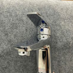 Vòi chậu lavabo lạnh Caesar B119C