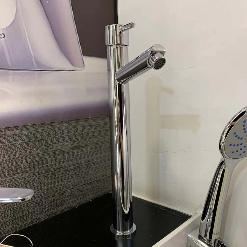 Vòi chậu lavabo lạnh Caesar BT041CU Vòi chậu lavabo lạnh Caesar BT041CU - Mặt trước