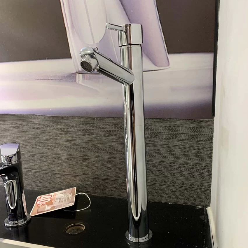 Vòi chậu lavabo lạnh Caesar BT041CU Vòi chậu lavabo lạnh Caesar BT041CU - Lắp đặt hoàn thiện