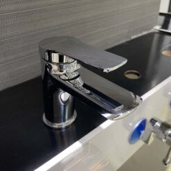 Vòi chậu lavabo nóng lạnh Caesar B200CU 13 Vòi chậu lavabo nóng lạnh Caesar B200CU