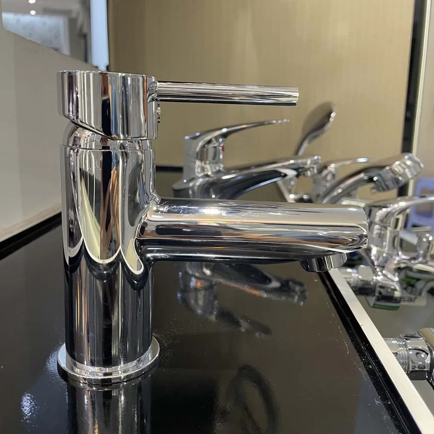 Vòi chậu lavabo nóng lạnh Caesar B350CU Vòi chậu lavabo nóng lạnh Caesar B350CU