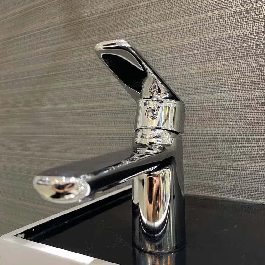 Vòi chậu lavabo nóng lạnh Caesar B380CU 22 Vòi chậu lavabo nóng lạnh Caesar B380CU