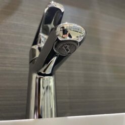 Vòi chậu lavabo nóng lạnh Caesar B380CU